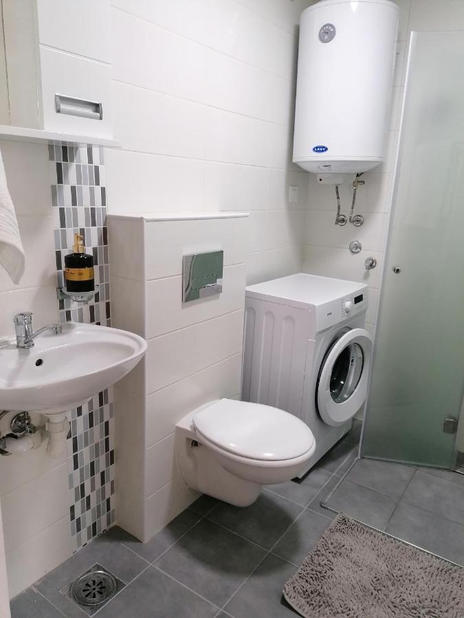Sarah - City Apartment Skopje Eksteriør billede